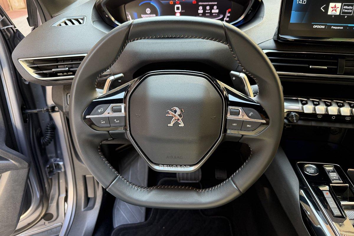 PEUGEOT 3008 BlueHDi 130 S&S EAT8 Allure Pack