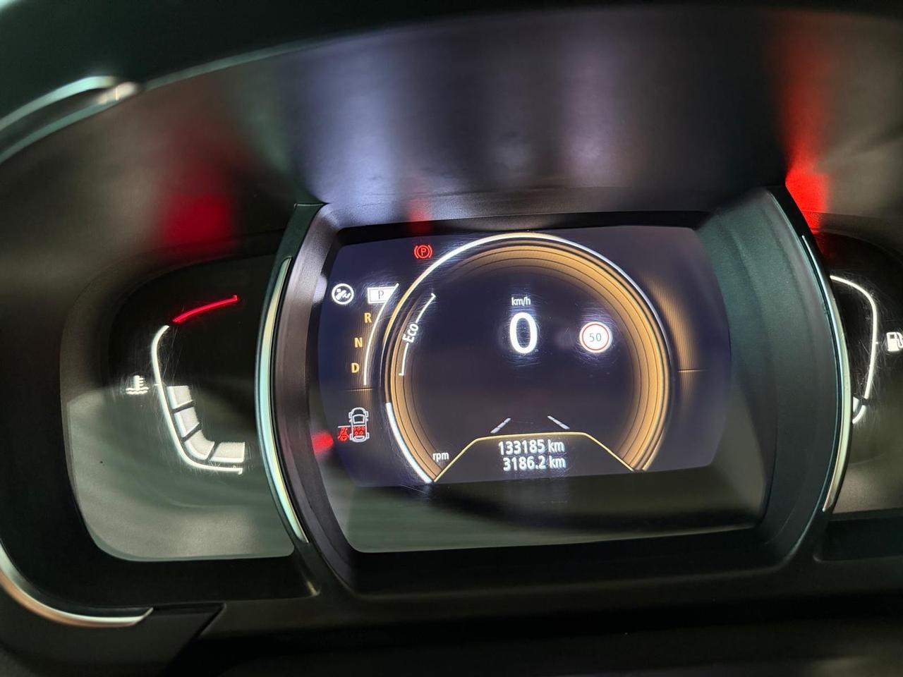 Renault Grand Scenic Blue dCi 120 CV Initiale Paris