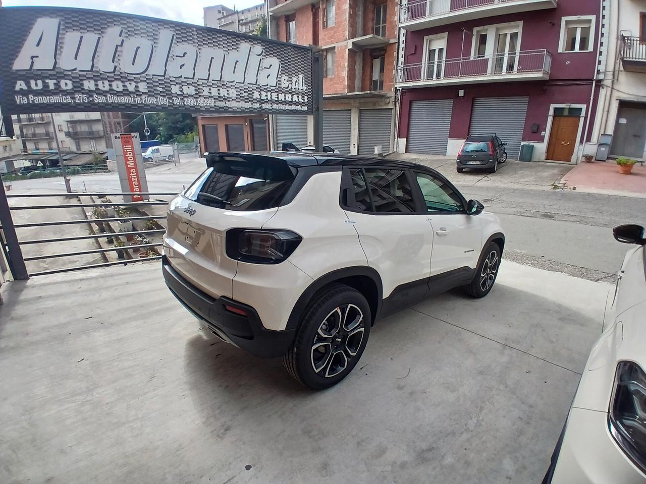 Jeep Avenger 1.2 Turbo 100 CV Summit
