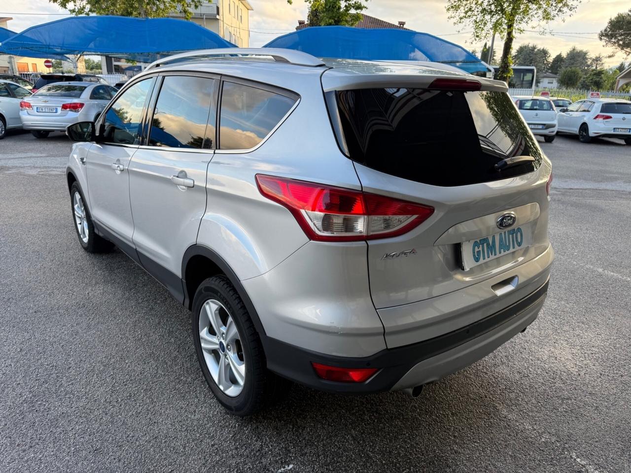 Ford Kuga 2.0 TDCI 140 CV 4WD Powershift