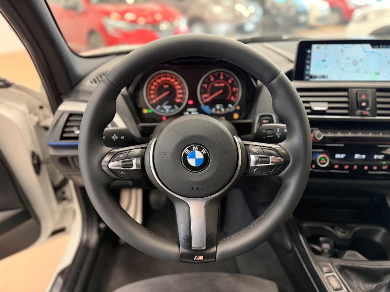 Bmw 118 116d 5p. Msport