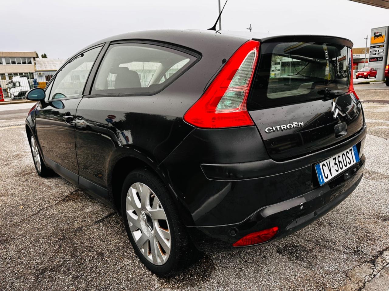 Citroen C4 Coupé 1.6 HDi 110CV FAP VTR