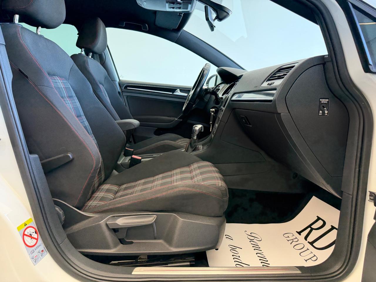 Volkswagen Golf GTI DSG 220CV AUTOMATICA SCARICO SPORTIVO