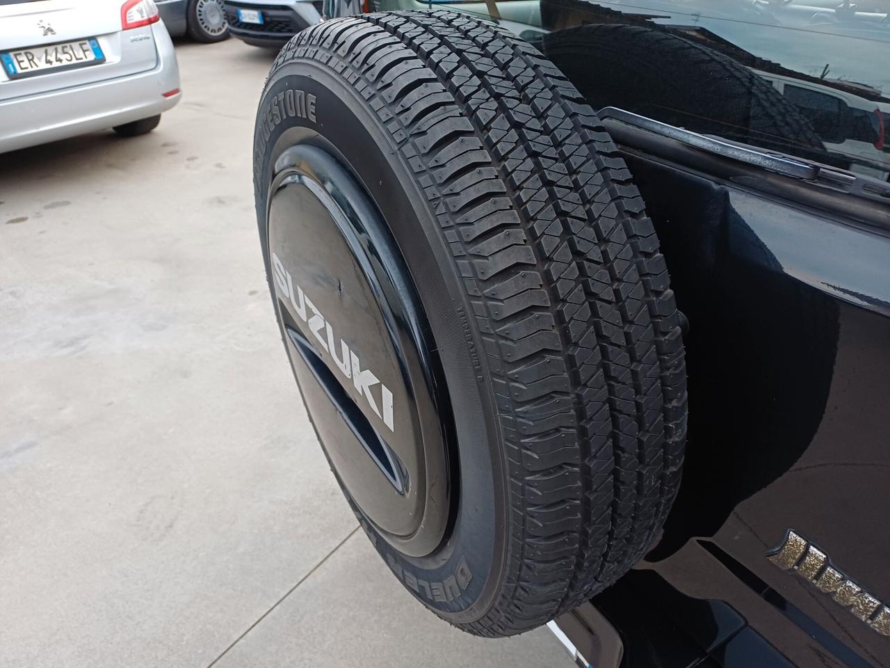 Suzuki Jimny 1.3i 16V cat 4WD JLX