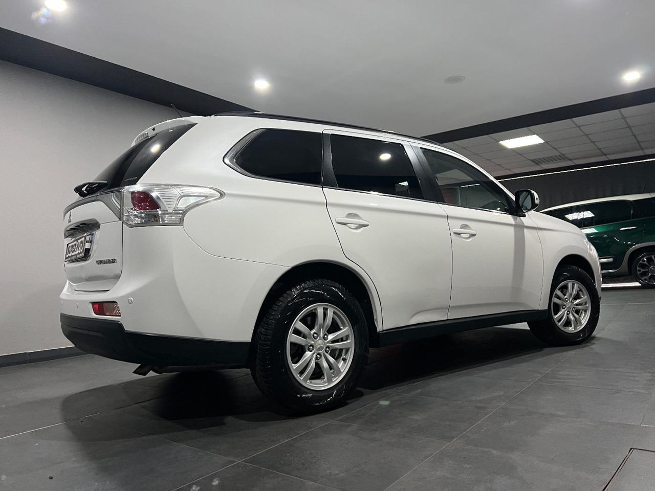 Mitsubishi Outlander 2.2 DI-D 4WD Intense UNICO PROPRITARIO