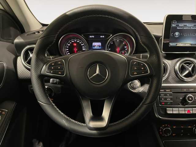 Mercedes-Benz A 180 1.5D 109CV Automatic Sport