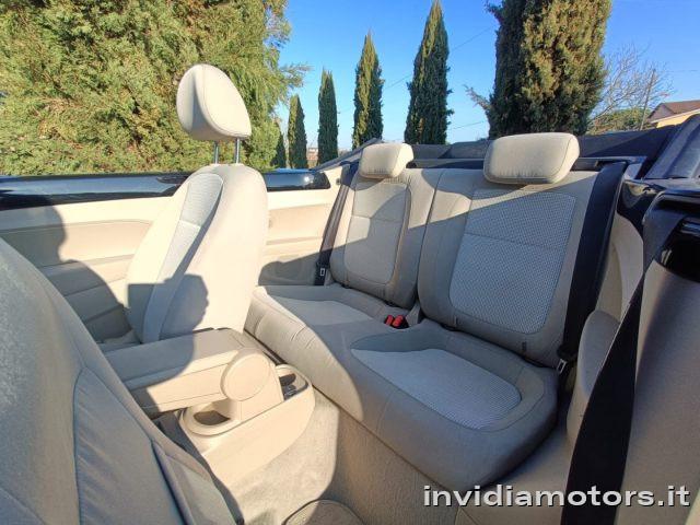 VOLKSWAGEN Maggiolino Cabrio 1.6 TDI Design
