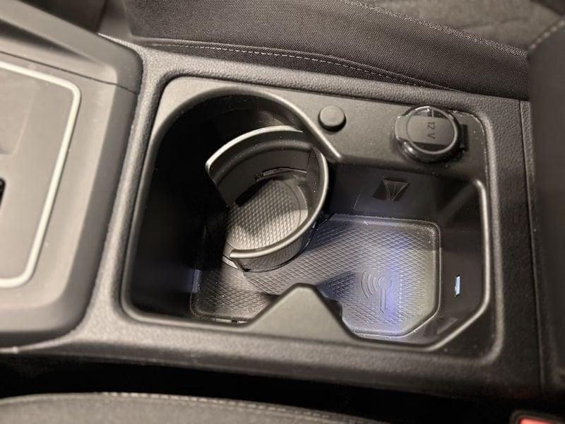 Volkswagen Golf Variant 1.5 eTSI ACT Life DSG Cockpit App Connect 16" Winter Pack