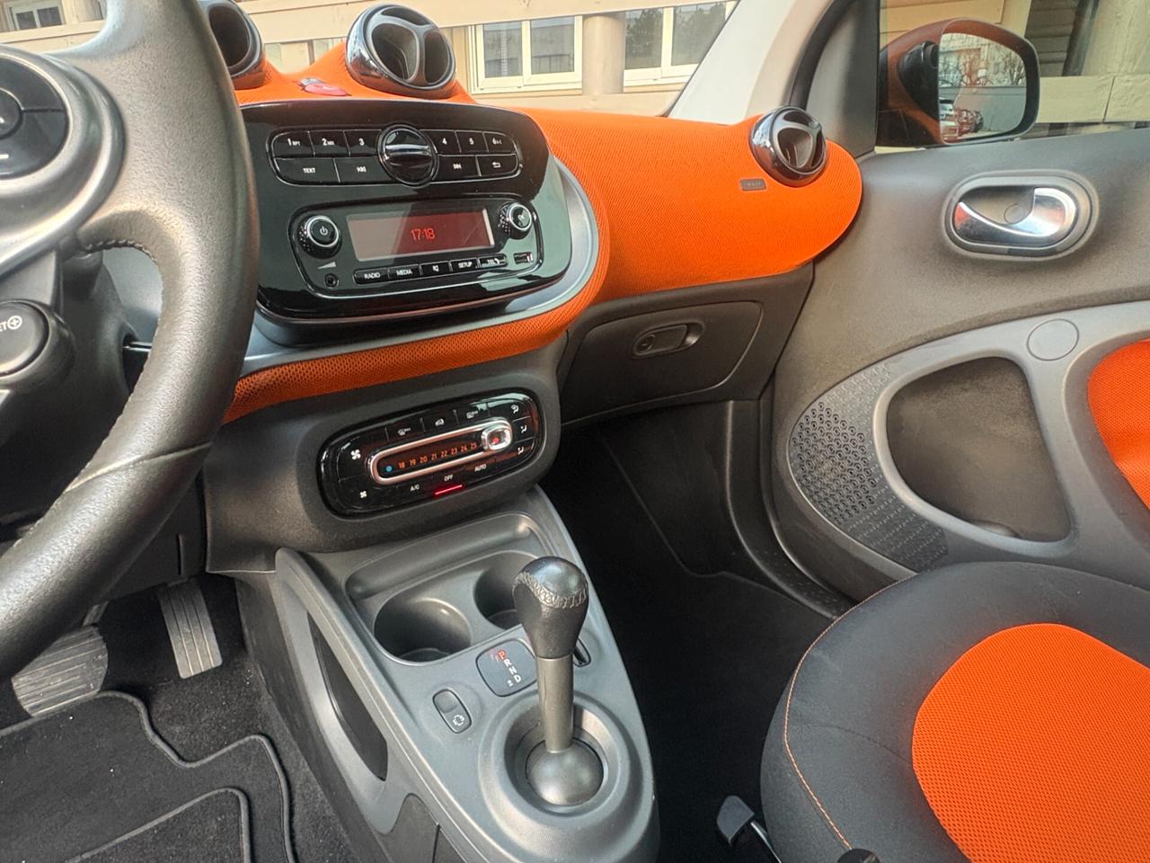 Smart ForTwo 70 1.0 twinamic Passion TETTO PANORAMICO