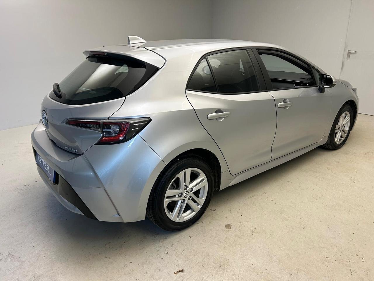 Toyota Corolla 1.8 Hybrid Business