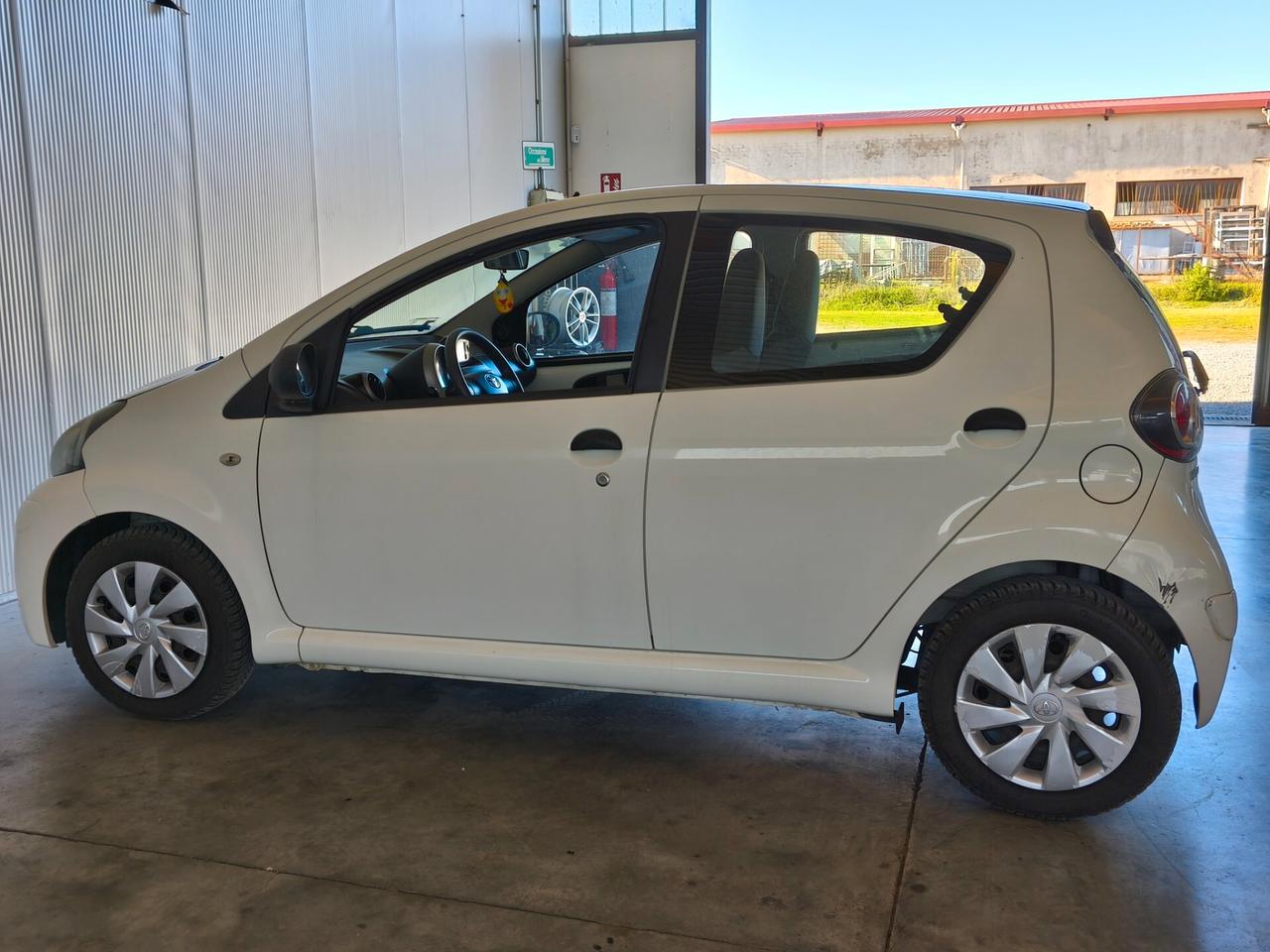 Toyota Aygo 1.0 12V VVT-i 5 porte