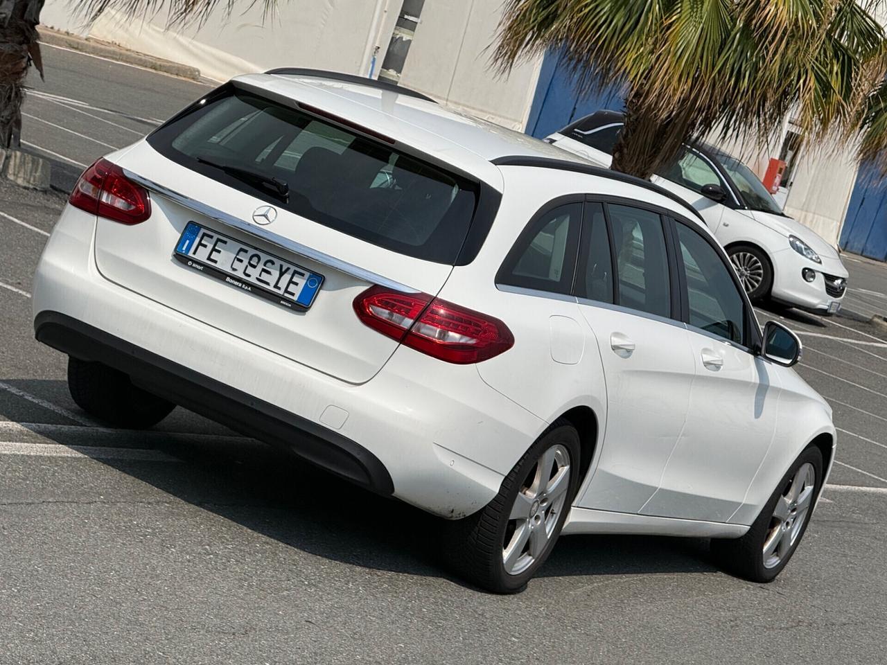 Mercedes-benz C 180 d Automatica-NAVI-PERMUTABILE