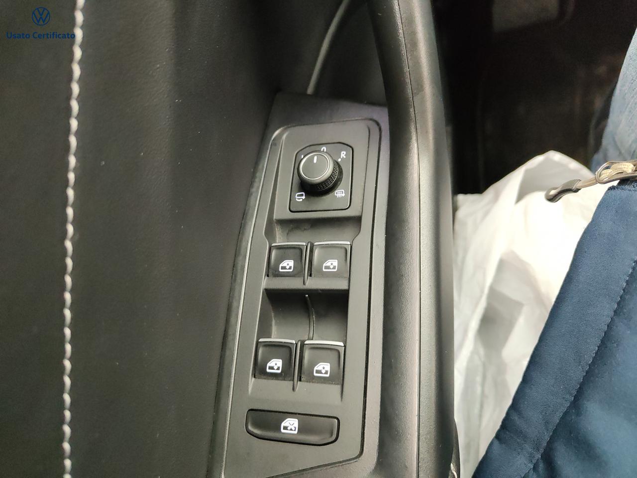 VOLKSWAGEN T-Roc 1ª serie - T-Roc 2.0 TDI SCR Style