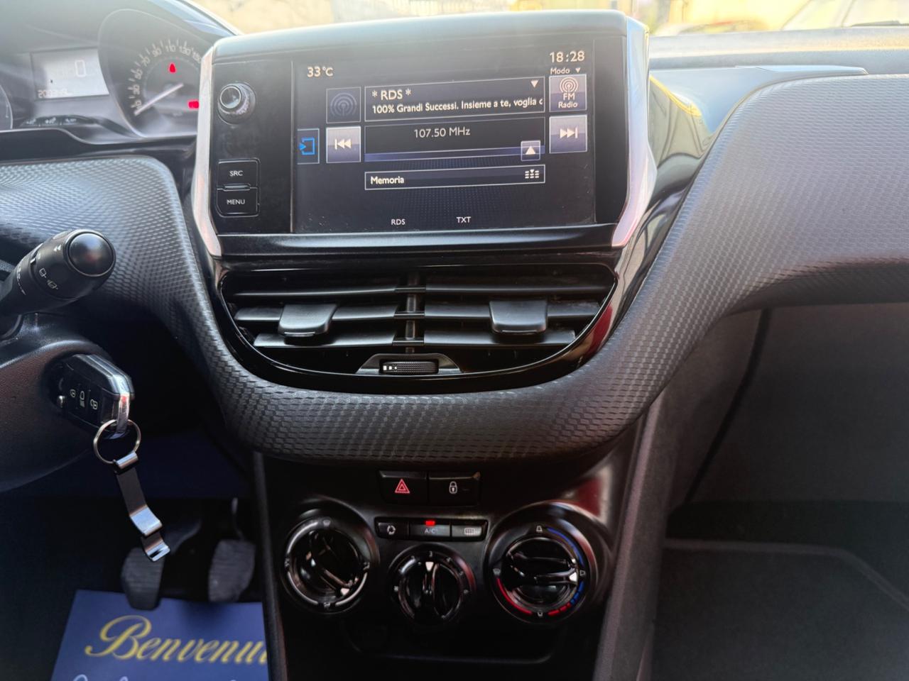 Peugeot 2008 1.6diesel - 2015