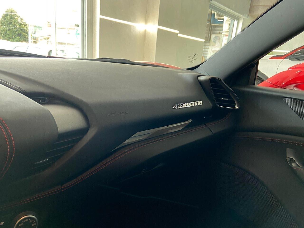 NUOVA FERRARI 488 GTB COUPE 3.9 DCT 670CV