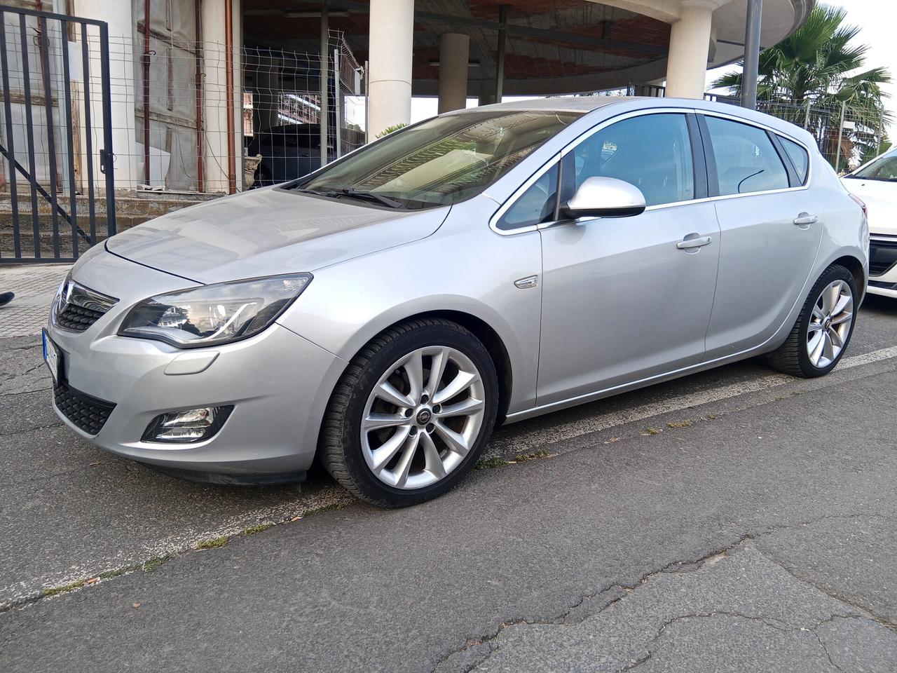Opel Astra 1.7 CDTI 125CV 5 porte Cosmo