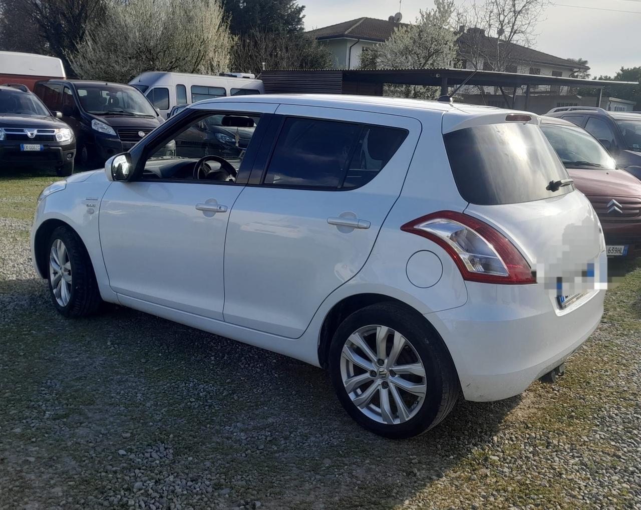 Suzuki Swift 1.3 DDiS 5 porte B-Top Bi-Color