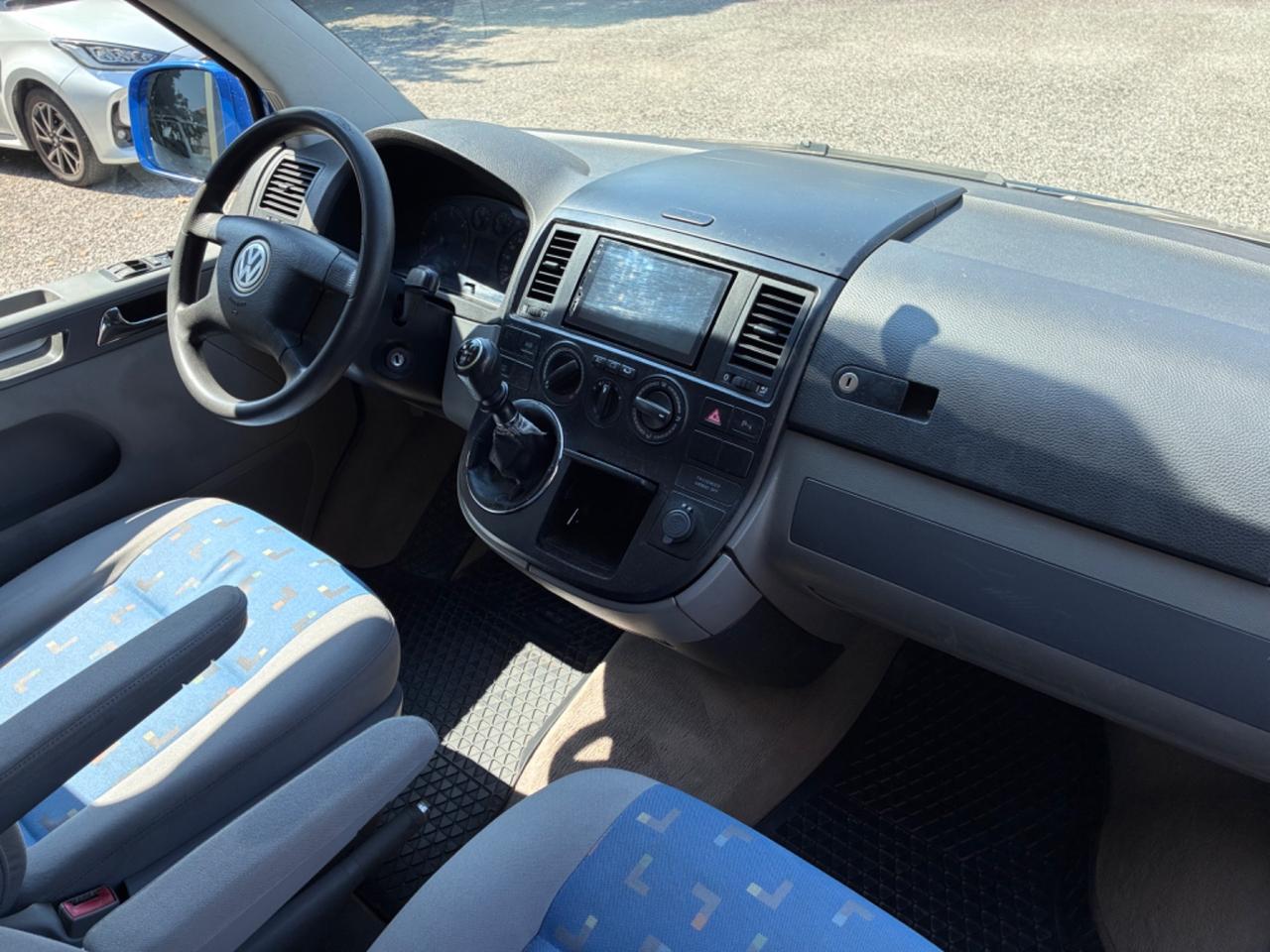 Volkswagen Multivan 2.5 TDI 130cv Comfortline