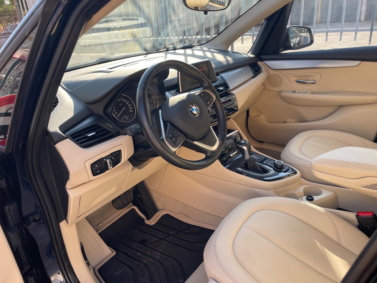 Bmw 2er Active Tourer 218d Luxury