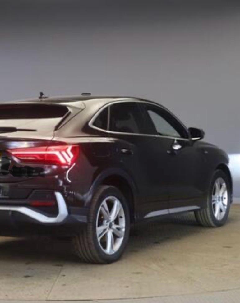 Audi Q3 35 TFSI Business Advanced-Rata 290€