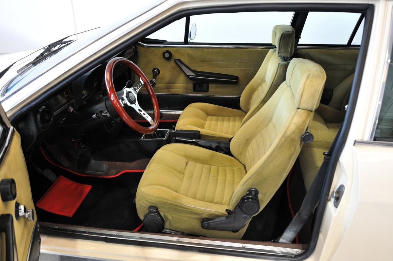 Alfa Romeo Alfetta GTV 2.0 122cv