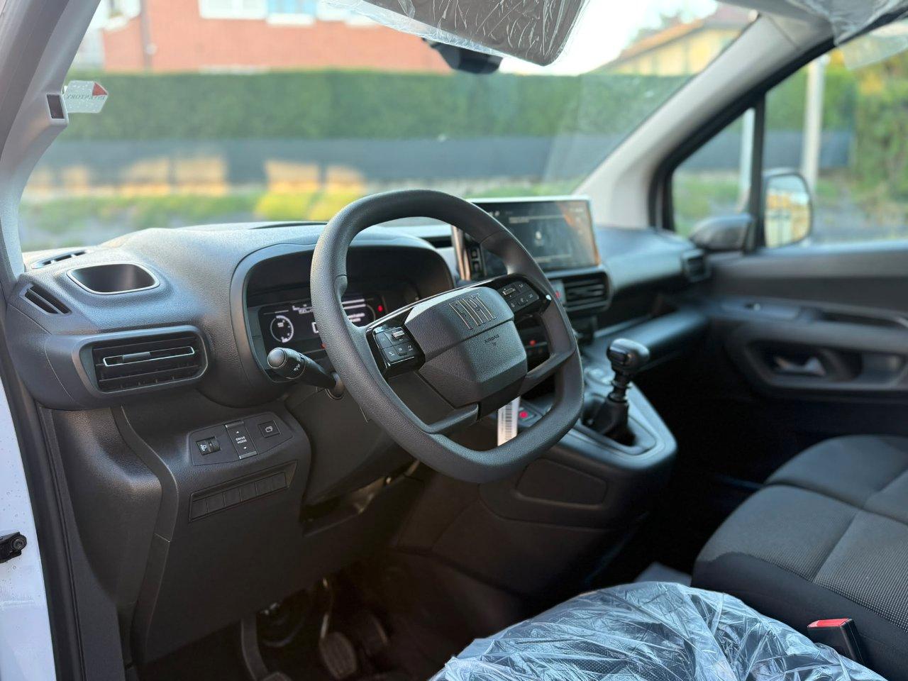 FIAT Doblo van M 1.5 diesel 100cv Business Pro 3 POSTI