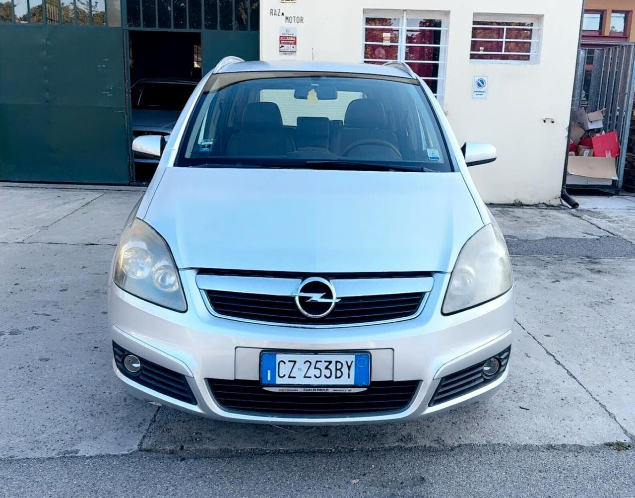 Opel Zafira 1.9 CDTI 120CV Cosmo