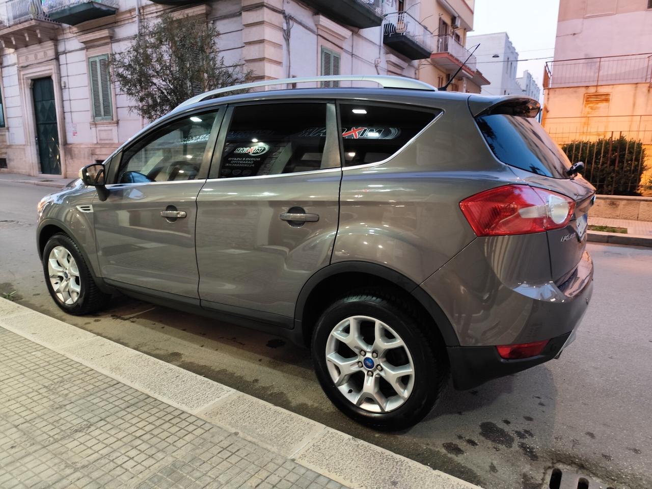 Ford Kuga 2.0 TDCi 140 CV 2WD Titanium