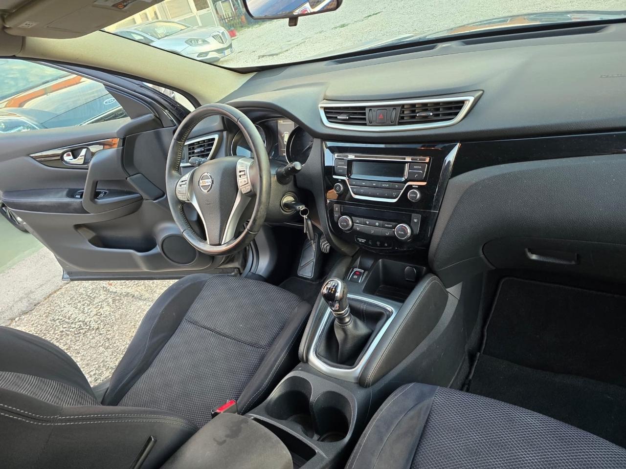 Nissan Qashqai 1.5 dCi Visia
