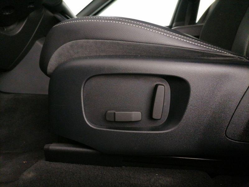 Land Rover Range Rover Velar 2.0d i4 240cv auto my19