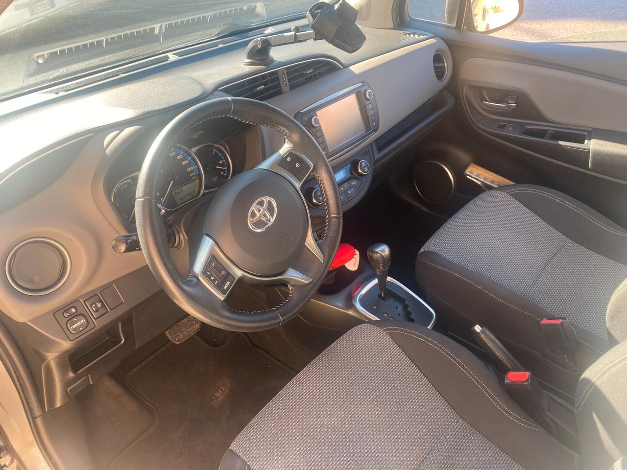 Toyota Yaris 1.5 Hybrid 12/2016
