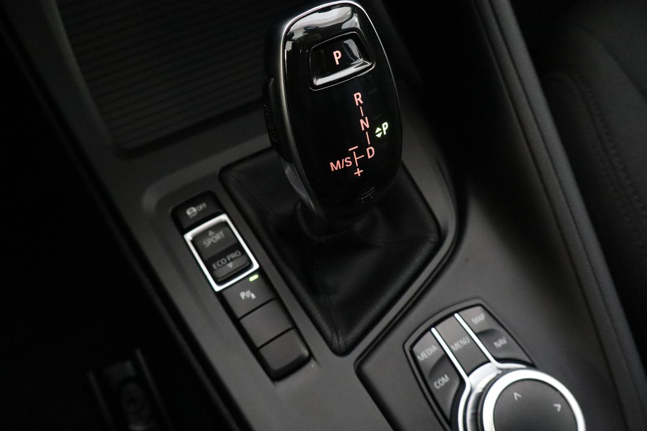 BMW X1 SDRIVE 18d sDrive18D BUSINESS ADVANTAGE STEPTRONIC