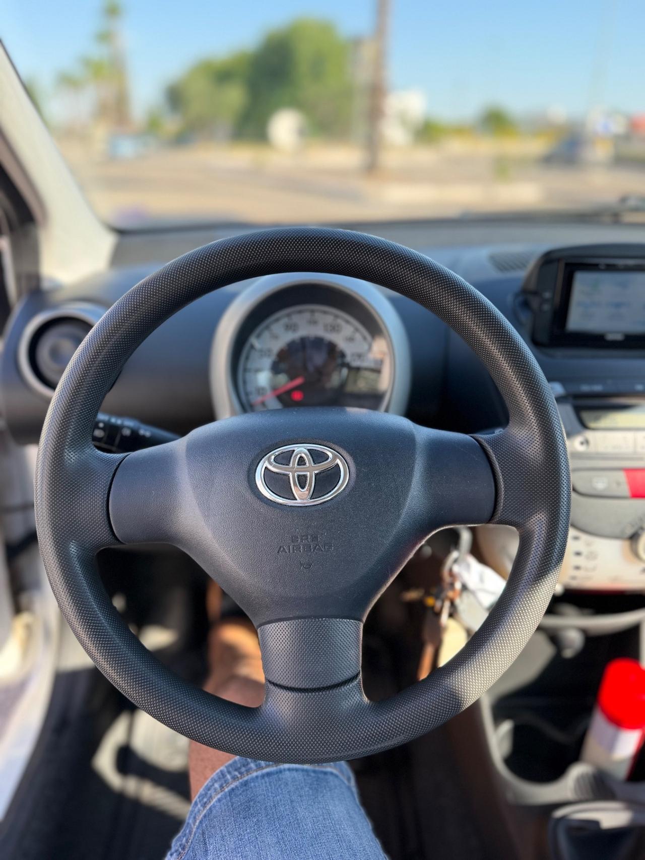 Toyota Aygo 1.0 12V VVT-i 5 porte Active Connect