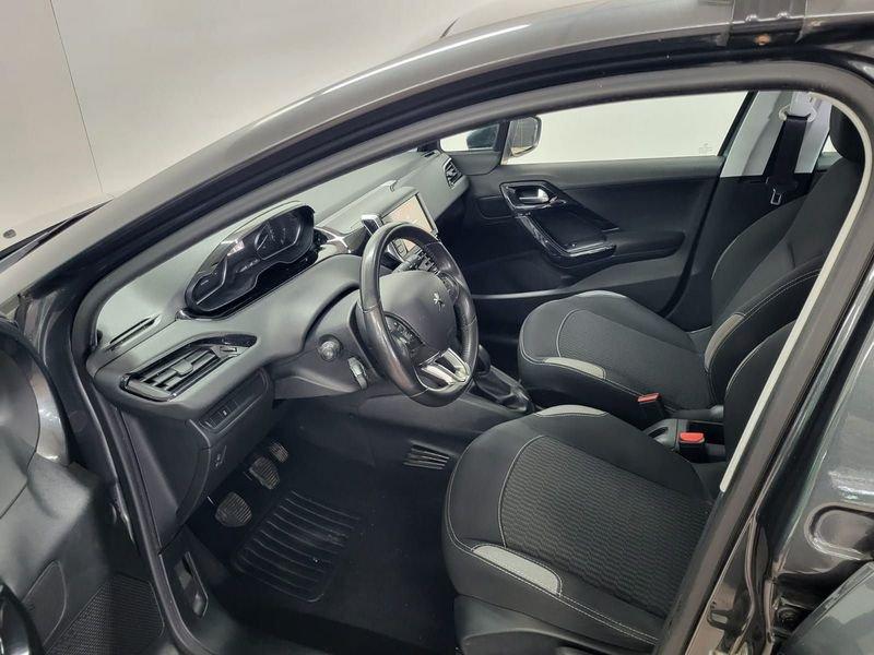 Peugeot 208 1.2 12V VTi 82cv Active