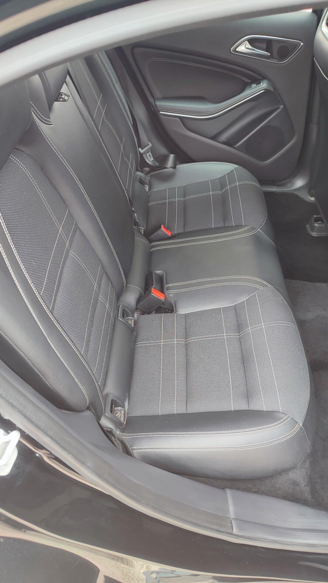 MERCEDES A180