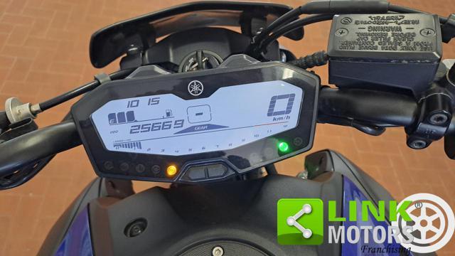 YAMAHA MT-07 .