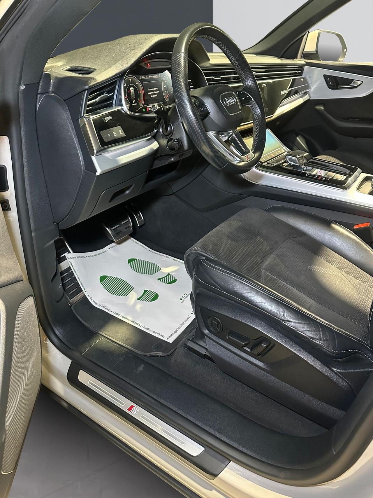 Audi Q8 50 TDI 286 CV quattro tiptronic S-LINE IVA ESPOSTA
