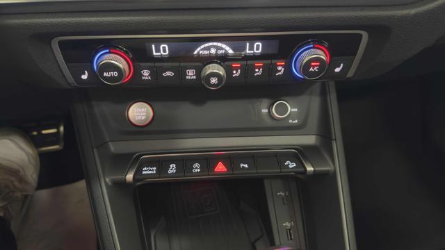 AUDI RS Q3 SPB quattro S tronic