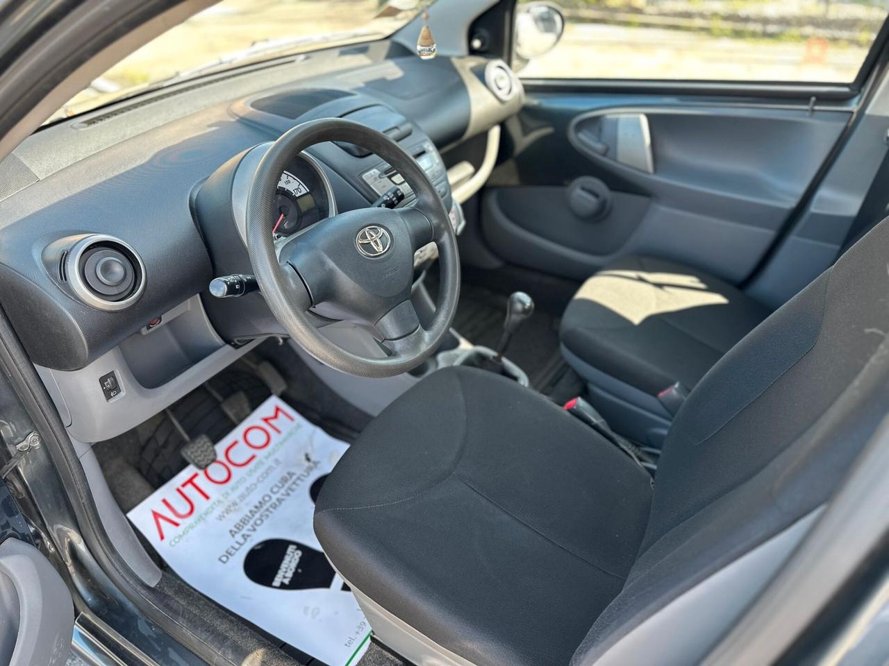 Toyota Aygo 1.0 12V VVT-i 5 porte Deep Ocean Connect