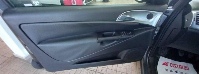 LANCIA Ypsilon 1.3 MJT 75 CV Argento