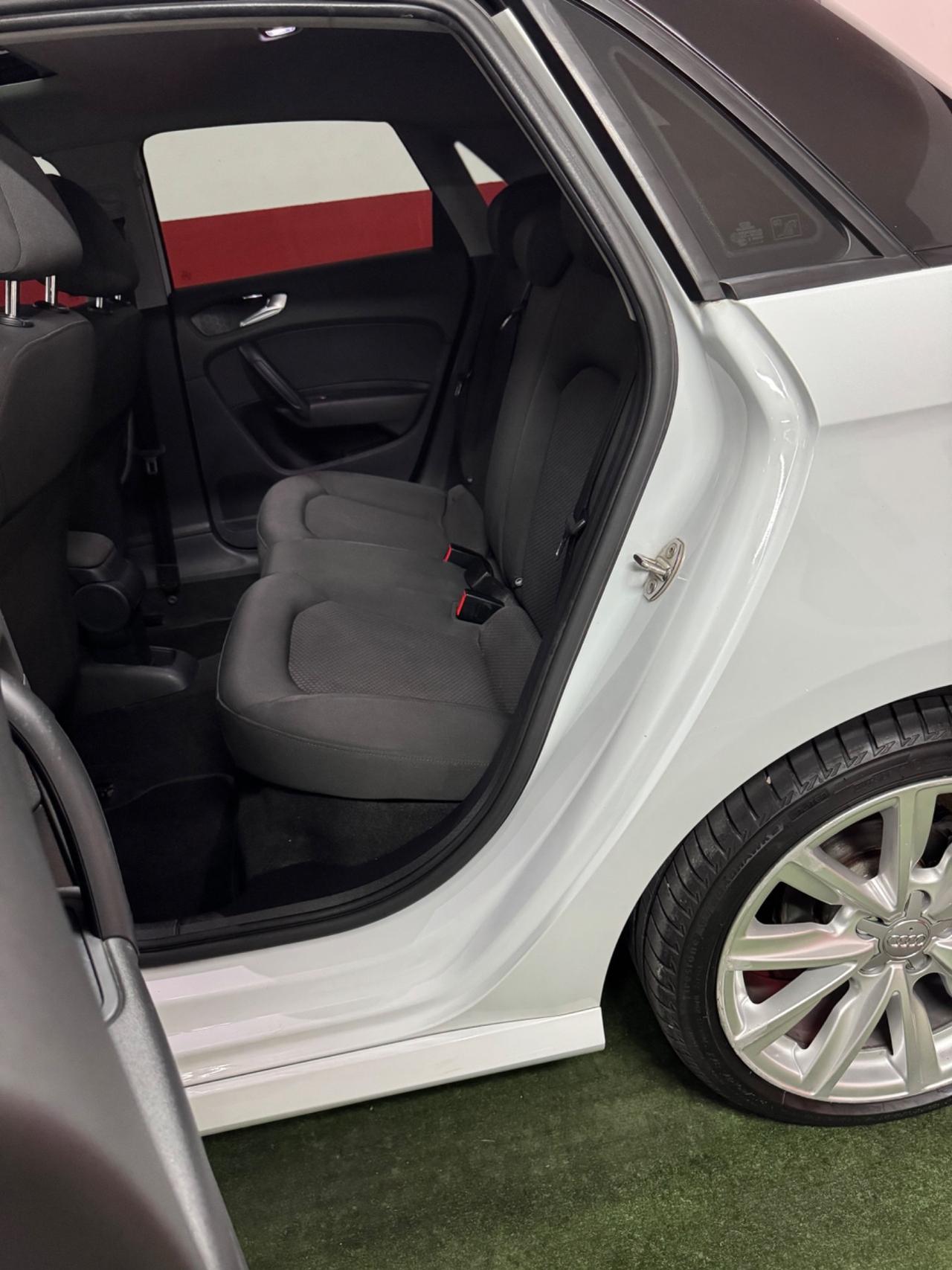 Audi A1 1.4 TDI S tronic Sport ,Cambio Automatico