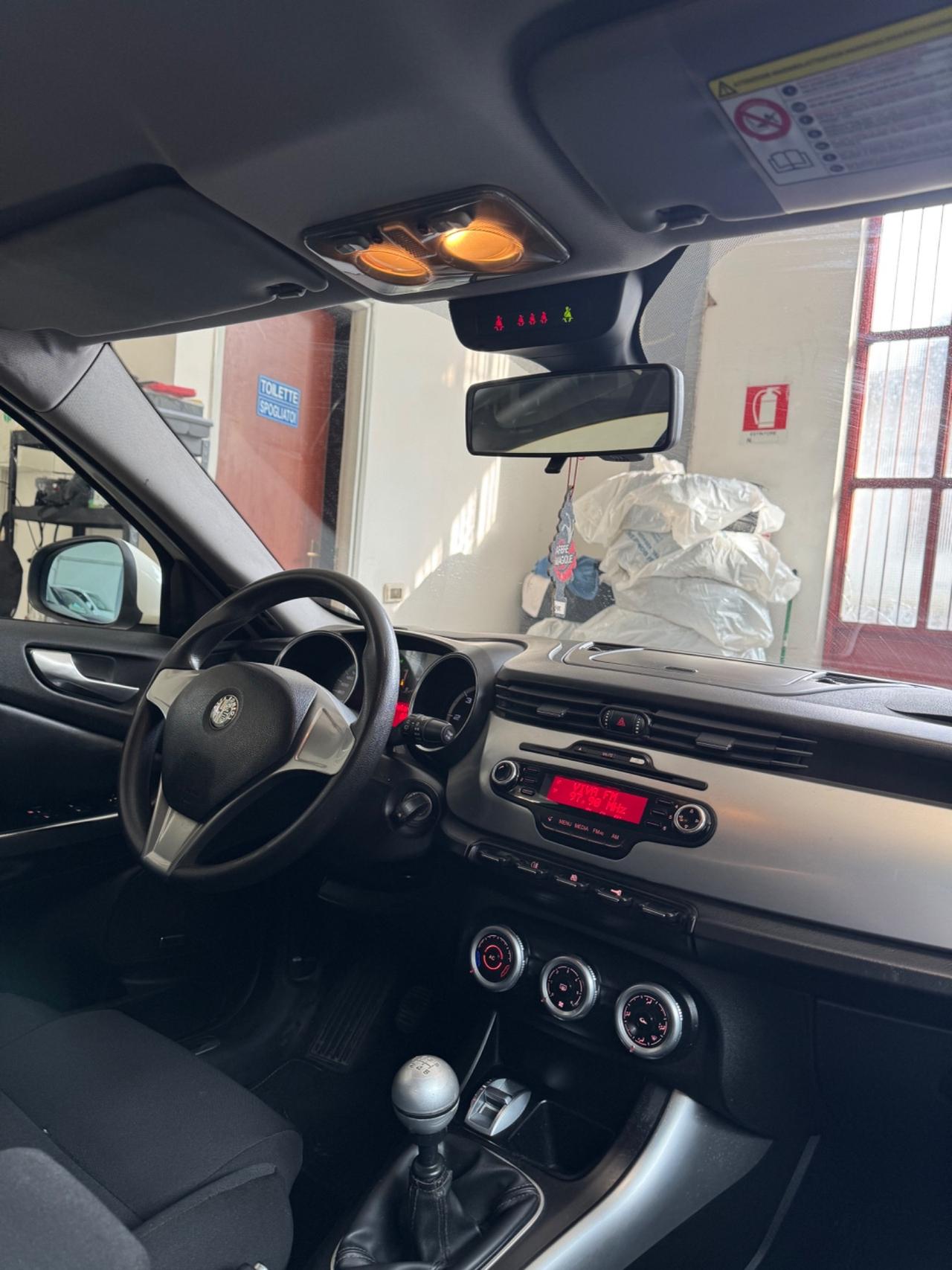 Alfa Romeo Giulietta 1.6 JTDm-2 105 CV Distinctive