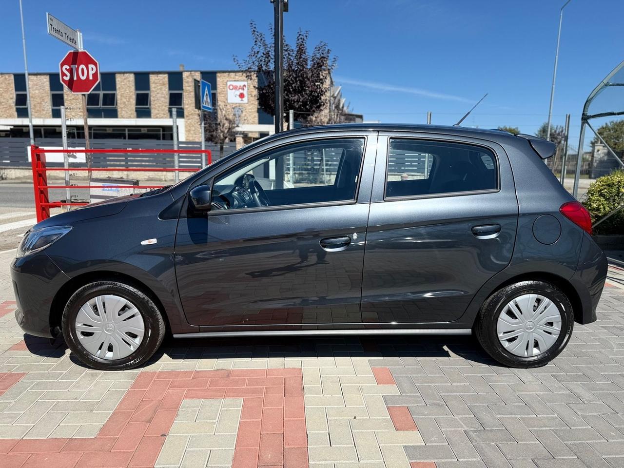 Mitsubishi Space Star 1.2BENZ 71CV IVA ESPOSTA