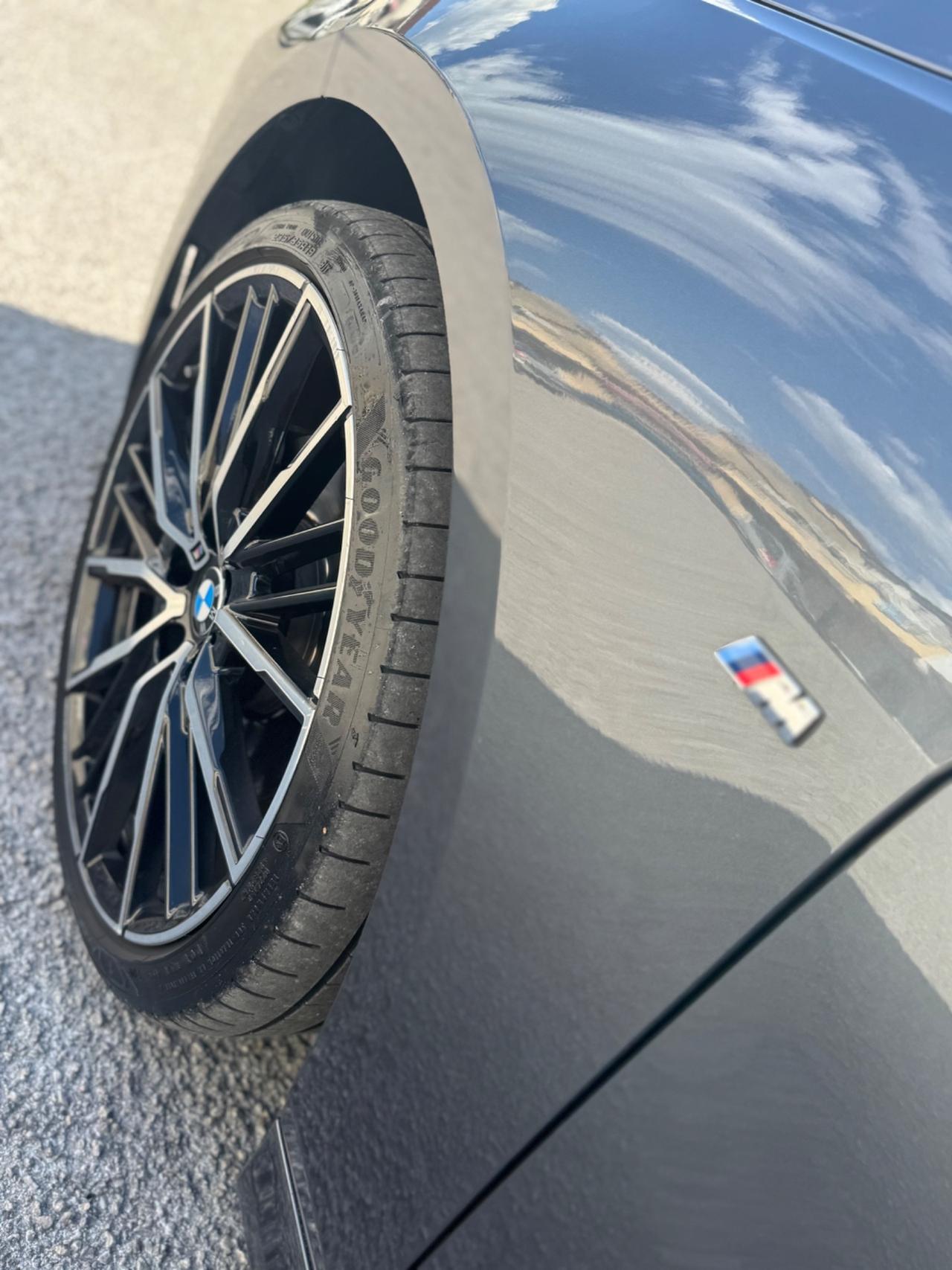 Bmw 118 118d 5p. Msport