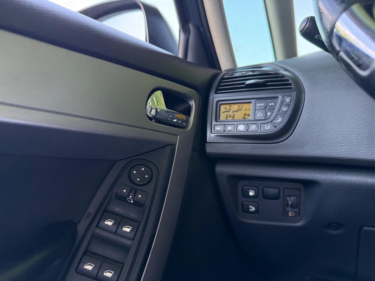 Citroen C4 Picasso 1.6 e-HDi 110 Exclusive Full