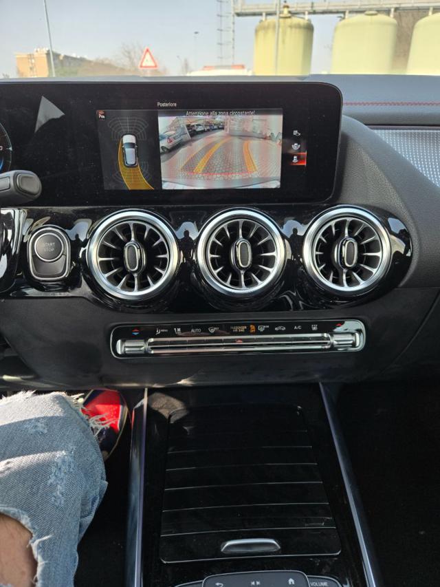 MERCEDES-BENZ EQA 250 Premium Pro