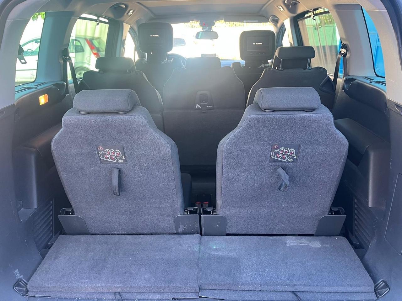 Peugeot 5008-2.0 hdi-7 P- allure-2016