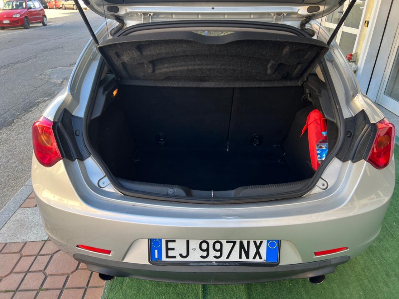 Alfa Romeo Giulietta 2.0 JTDm-2 140 CV Distinctive