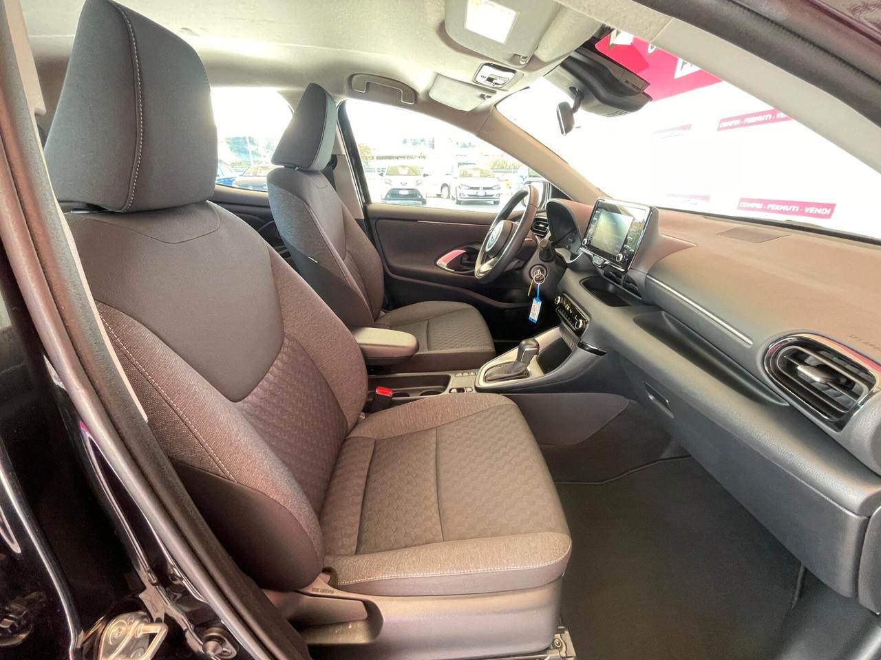 TOYOTA Yaris 4ª serie Yaris 1.5 Hybrid 5 porte...