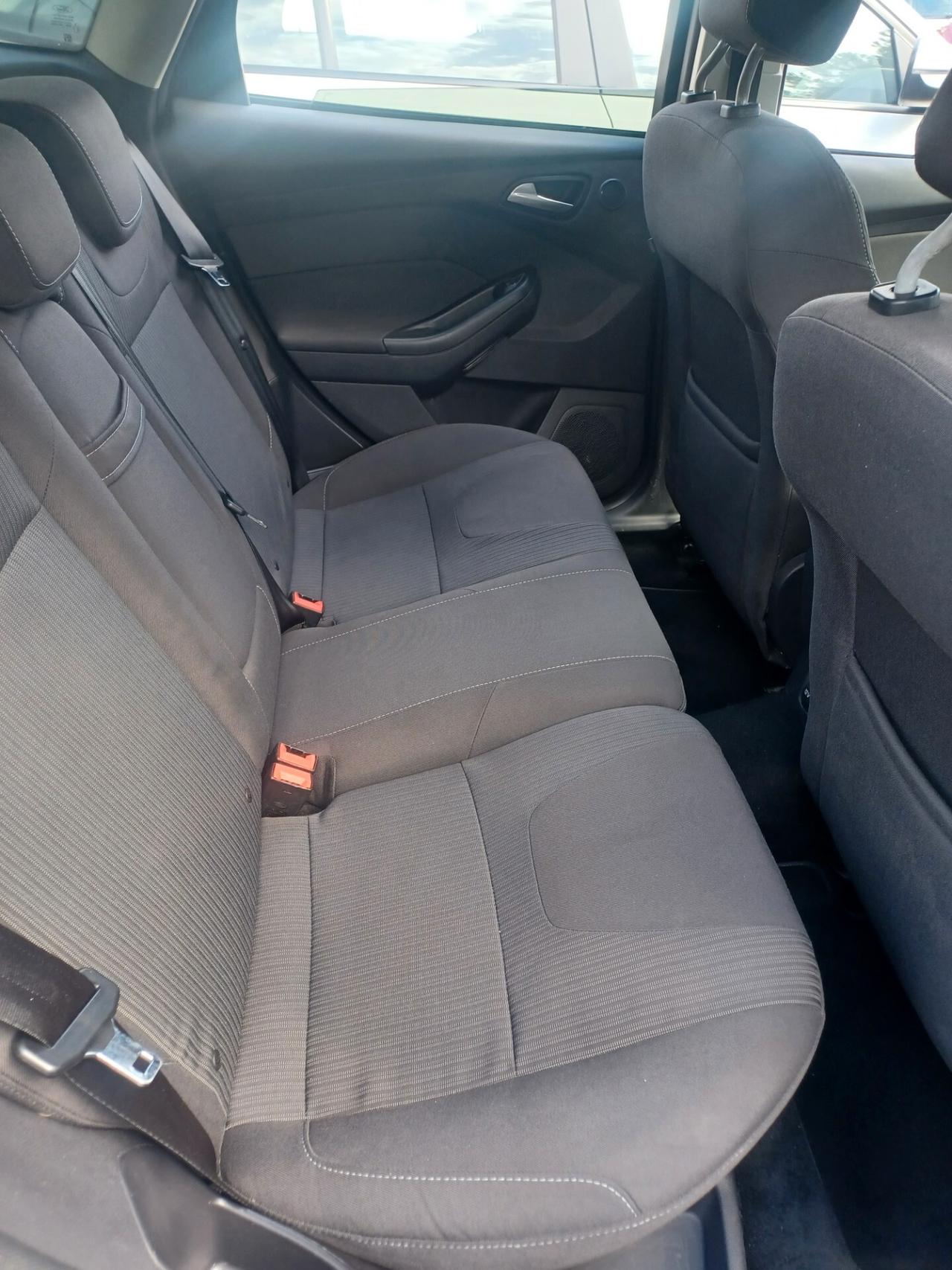 Ford Focus 1.0 TITANIUM S.W. ANNO 2013